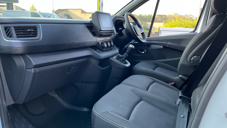 Renault Trafic Swb Diesel SL30 Blue dCi 150 Extra [Safety] Van